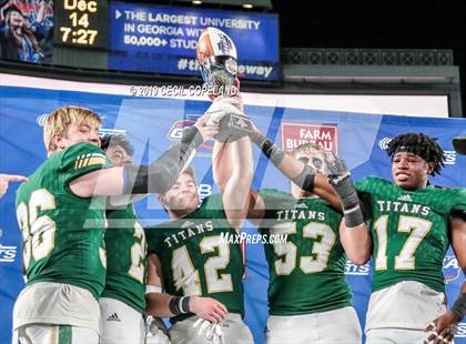 Thumbnail 1 in Blessed Trinity vs. Oconee County (GHSA 4A Final) photogallery.