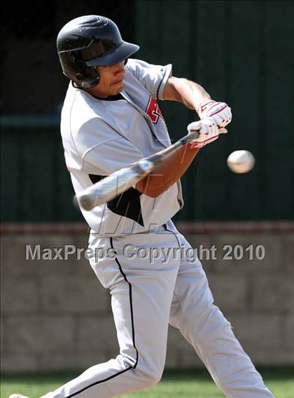 Thumbnail 3 in Tustin @ Canyon photogallery.