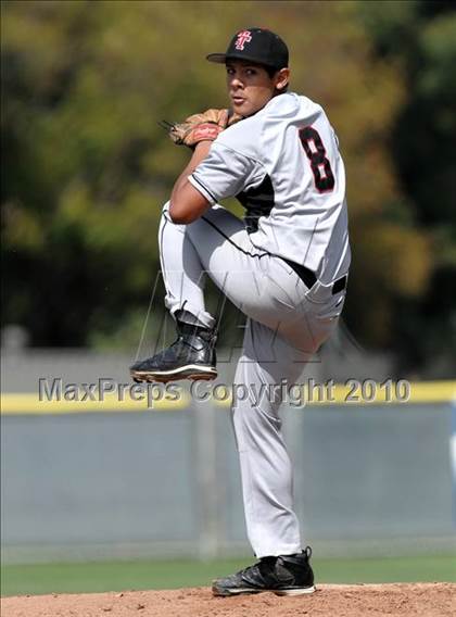 Thumbnail 3 in Tustin @ Canyon photogallery.