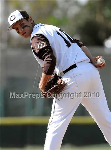 Thumbnail 3 in Tustin @ Canyon photogallery.