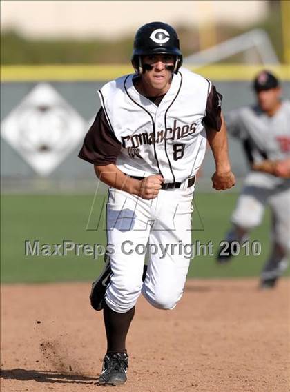 Thumbnail 2 in Tustin @ Canyon photogallery.