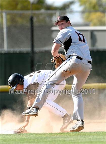 Thumbnail 2 in Tustin @ Canyon photogallery.