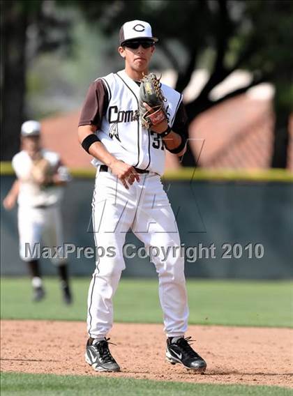 Thumbnail 1 in Tustin @ Canyon photogallery.