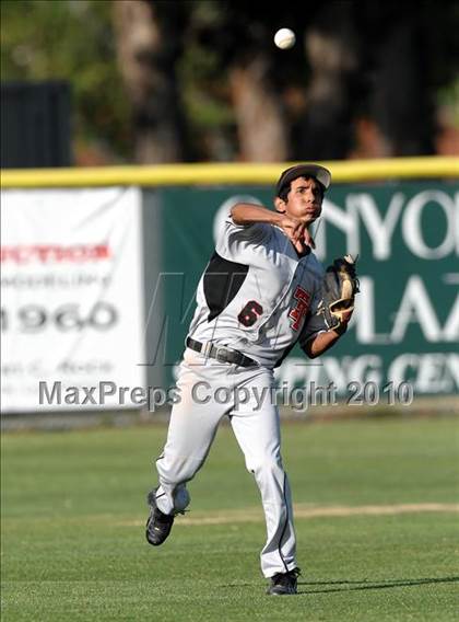Thumbnail 2 in Tustin @ Canyon photogallery.