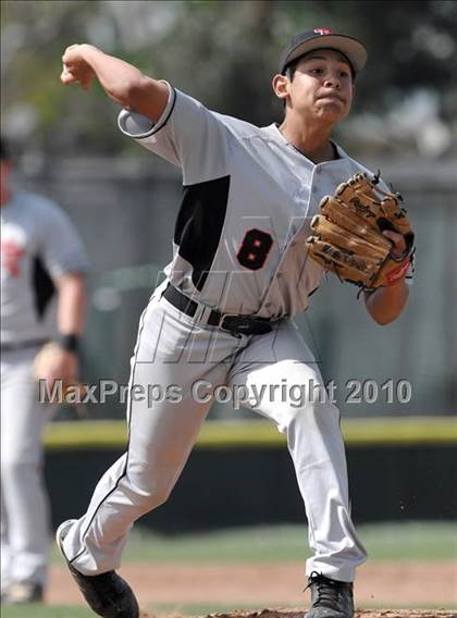 Thumbnail 3 in Tustin @ Canyon photogallery.