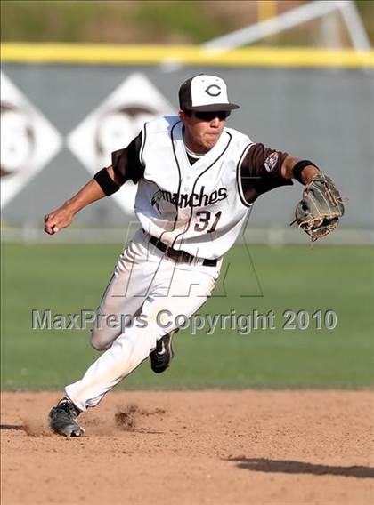 Thumbnail 1 in Tustin @ Canyon photogallery.