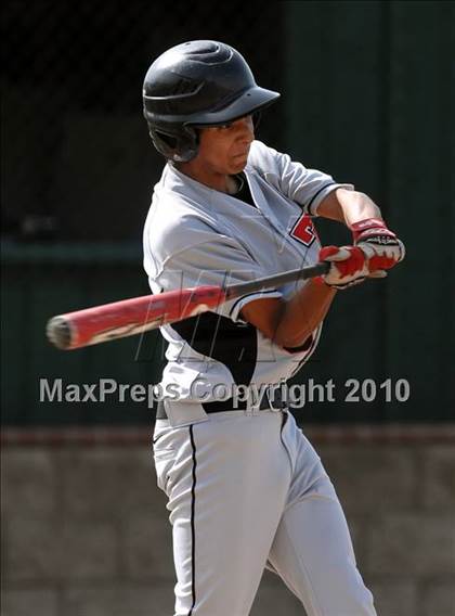 Thumbnail 1 in Tustin @ Canyon photogallery.