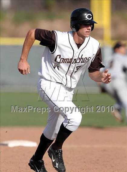 Thumbnail 1 in Tustin @ Canyon photogallery.
