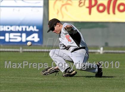 Thumbnail 1 in Tustin @ Canyon photogallery.