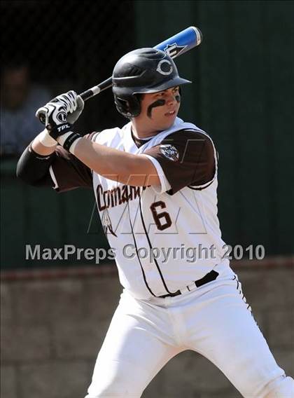 Thumbnail 1 in Tustin @ Canyon photogallery.