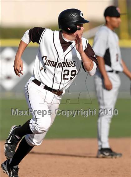Thumbnail 2 in Tustin @ Canyon photogallery.