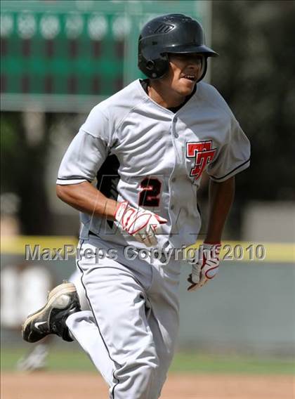 Thumbnail 2 in Tustin @ Canyon photogallery.
