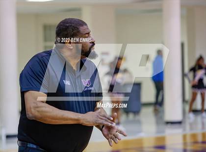 Thumbnail 1 in Lovett @ Hampton photogallery.