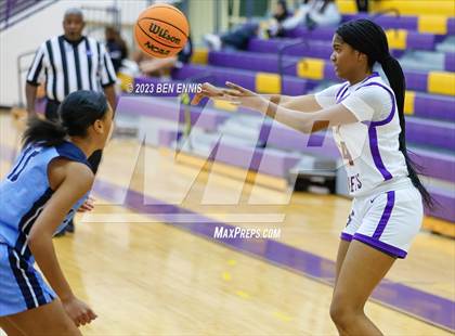 Thumbnail 2 in Lovett @ Hampton photogallery.