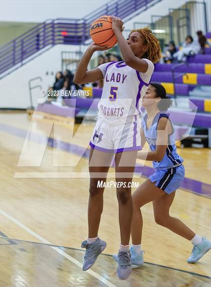 Thumbnail 3 in Lovett @ Hampton photogallery.