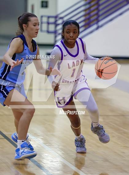 Thumbnail 3 in Lovett @ Hampton photogallery.