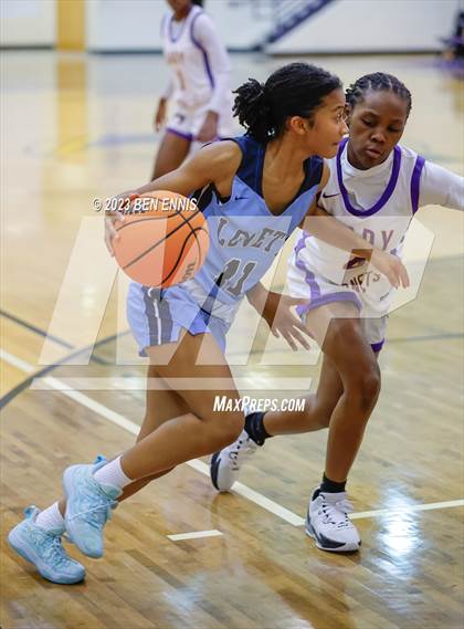 Thumbnail 1 in Lovett @ Hampton photogallery.