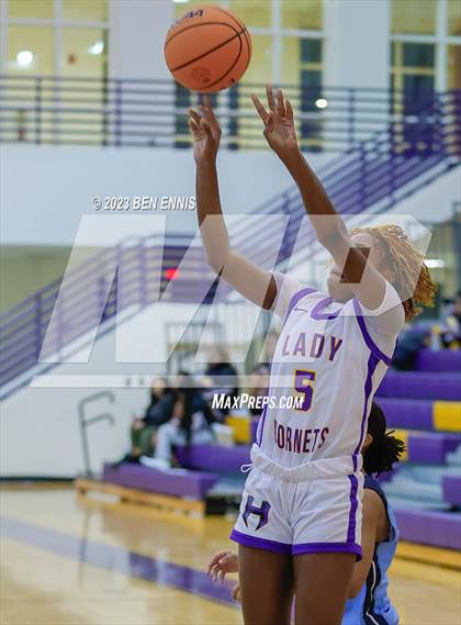 Thumbnail 2 in Lovett @ Hampton photogallery.