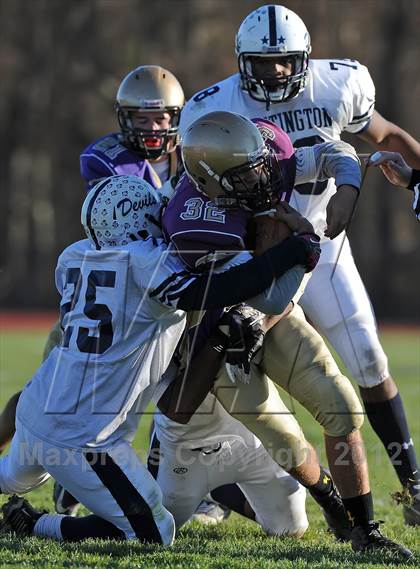 Thumbnail 1 in Huntington @ Sayville (Section 11 Division 3 Semifinal) photogallery.