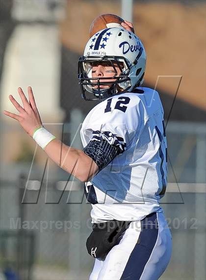 Thumbnail 1 in Huntington @ Sayville (Section 11 Division 3 Semifinal) photogallery.
