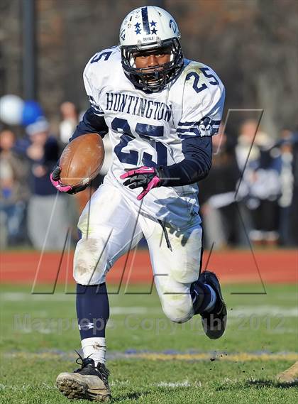 Thumbnail 3 in Huntington @ Sayville (Section 11 Division 3 Semifinal) photogallery.