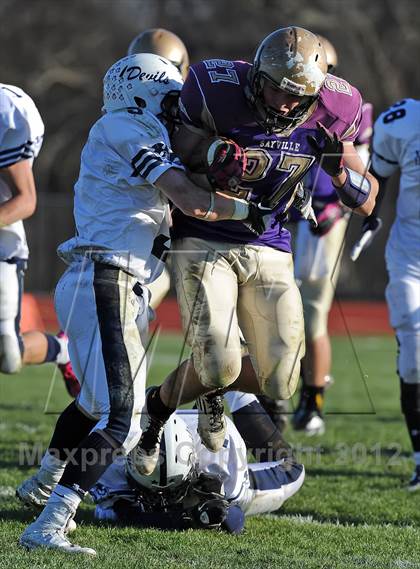 Thumbnail 3 in Huntington @ Sayville (Section 11 Division 3 Semifinal) photogallery.