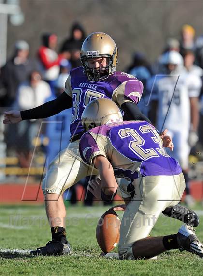 Thumbnail 1 in Huntington @ Sayville (Section 11 Division 3 Semifinal) photogallery.