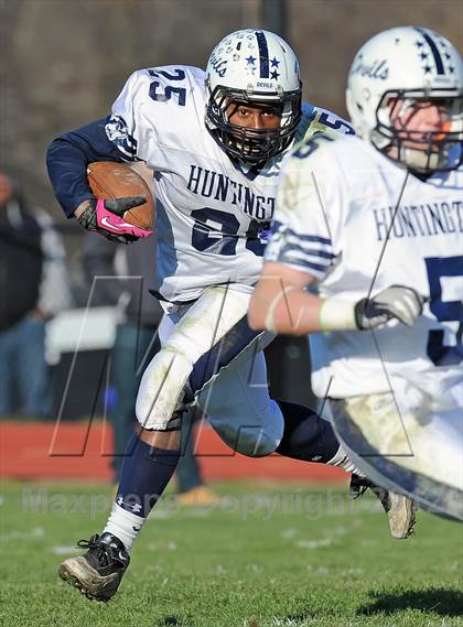 Thumbnail 3 in Huntington @ Sayville (Section 11 Division 3 Semifinal) photogallery.