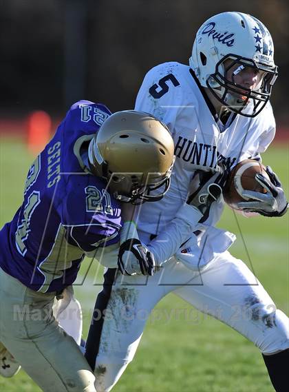 Thumbnail 1 in Huntington @ Sayville (Section 11 Division 3 Semifinal) photogallery.