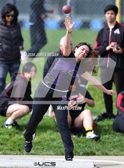 Thumbnail 1 in Fighting Knights Relays (Hillsdale HS) photogallery.