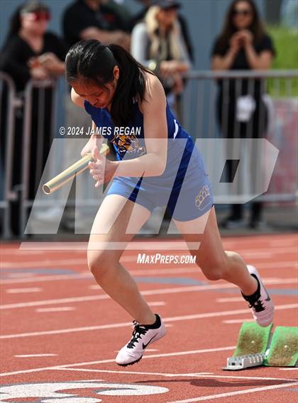 Thumbnail 3 in Fighting Knights Relays (Hillsdale HS) photogallery.