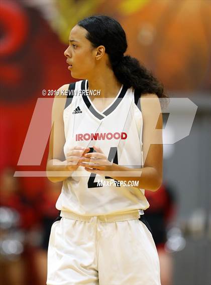 Thumbnail 1 in Sunrise Mountain @ Ironwood photogallery.