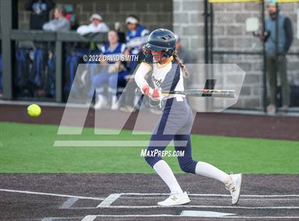 Thumbnail 3 in Liberty vs Liberty North (MSHSAA Class 5 District Championship) photogallery.