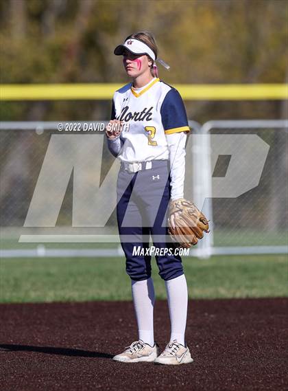 Thumbnail 2 in Liberty vs Liberty North (MSHSAA Class 5 District Championship) photogallery.