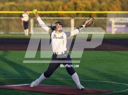 Thumbnail 2 in Liberty vs Liberty North (MSHSAA Class 5 District Championship) photogallery.
