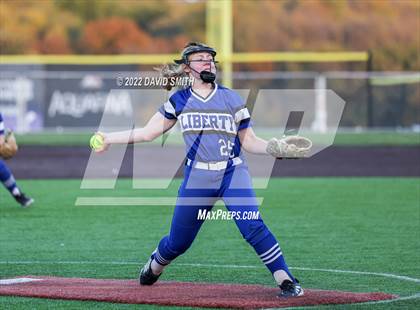 Thumbnail 2 in Liberty vs Liberty North (MSHSAA Class 5 District Championship) photogallery.