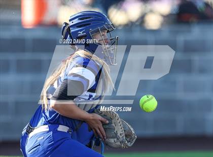 Thumbnail 3 in Liberty vs Liberty North (MSHSAA Class 5 District Championship) photogallery.