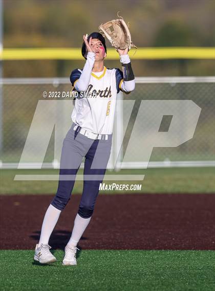 Thumbnail 2 in Liberty vs Liberty North (MSHSAA Class 5 District Championship) photogallery.