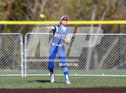 Thumbnail 2 in Liberty vs Liberty North (MSHSAA Class 5 District Championship) photogallery.