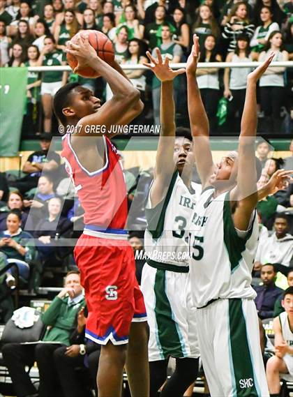 Thumbnail 2 in Sacred Heart Cathedral Preparatory vs. St. Ignatius (Bruce Mahoney Game) photogallery.