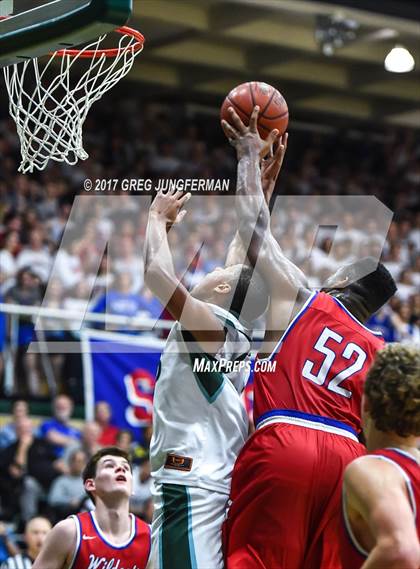 Thumbnail 2 in Sacred Heart Cathedral Preparatory vs. St. Ignatius (Bruce Mahoney Game) photogallery.