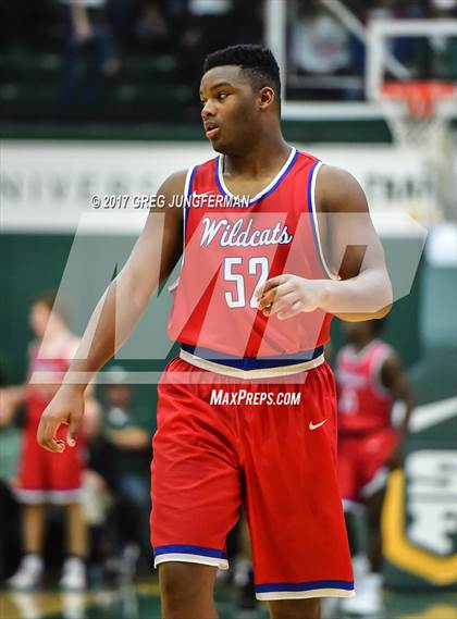 Thumbnail 2 in Sacred Heart Cathedral Preparatory vs. St. Ignatius (Bruce Mahoney Game) photogallery.