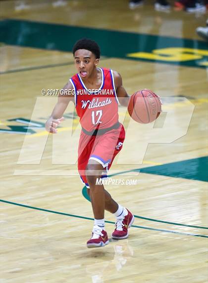 Thumbnail 2 in Sacred Heart Cathedral Preparatory vs. St. Ignatius (Bruce Mahoney Game) photogallery.