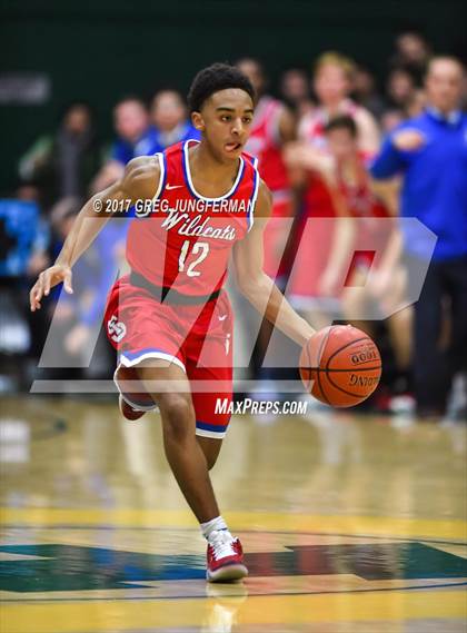 Thumbnail 2 in Sacred Heart Cathedral Preparatory vs. St. Ignatius (Bruce Mahoney Game) photogallery.