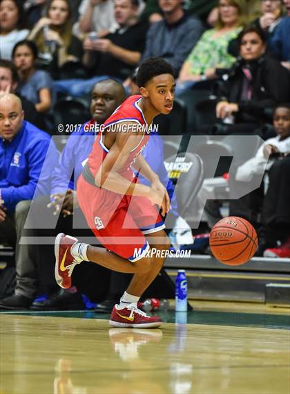 Thumbnail 3 in Sacred Heart Cathedral Preparatory vs. St. Ignatius (Bruce Mahoney Game) photogallery.