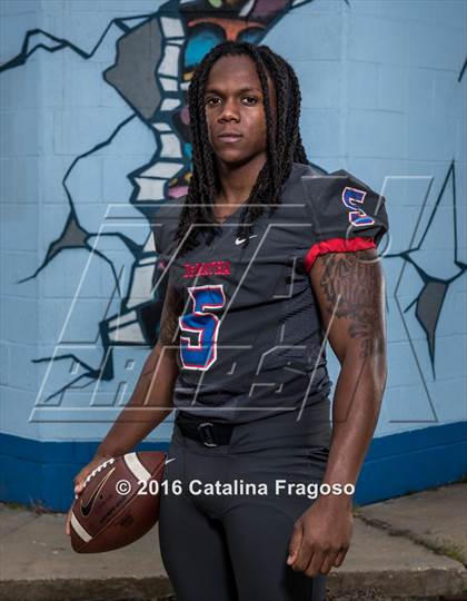 Thumbnail 3 in DeMatha (2016 Preseason Top 25 Early Contenders Photo Shoot)  photogallery.