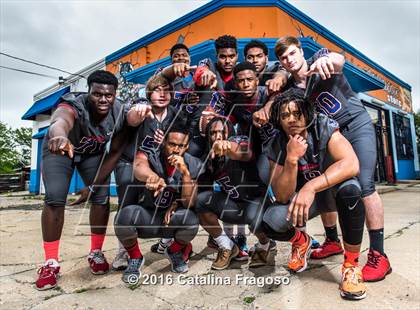 Thumbnail 3 in DeMatha (2016 Preseason Top 25 Early Contenders Photo Shoot)  photogallery.