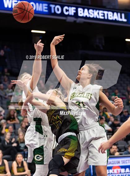 Thumbnail 1 in Argonaut vs. Mariposa County (CIF SJS D5 FINAL) photogallery.
