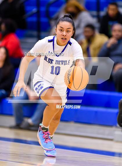 Thumbnail 3 in Hough @ Mooresville photogallery.