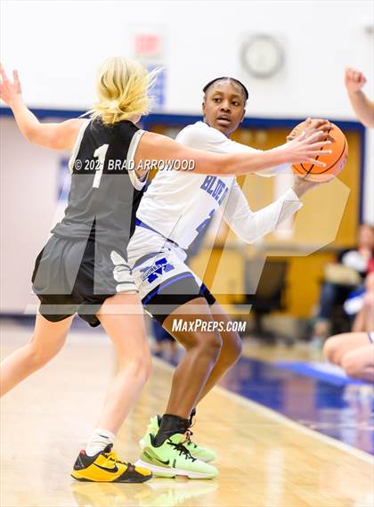 Thumbnail 3 in Hough @ Mooresville photogallery.
